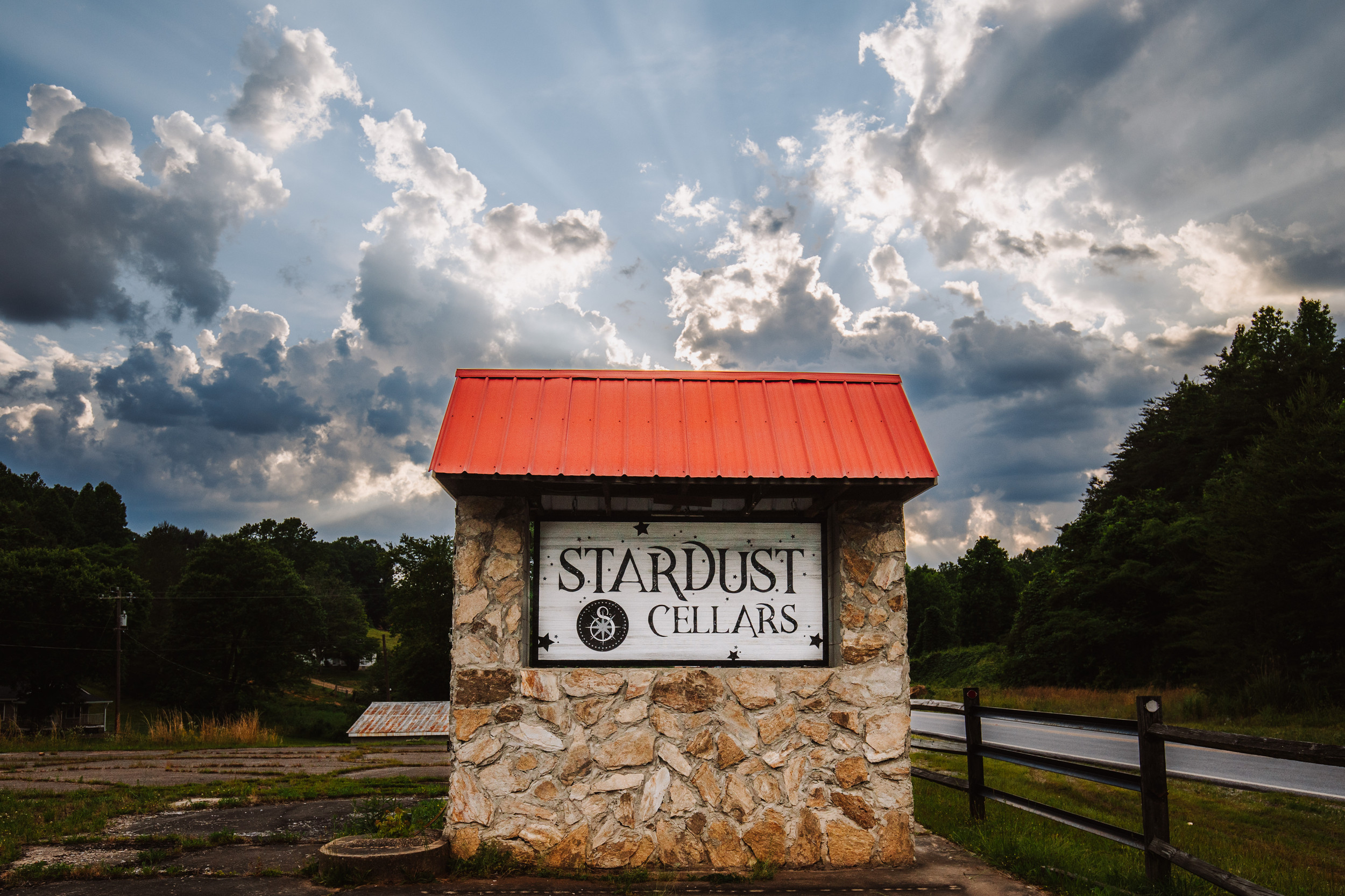 Stardust Cellars sign